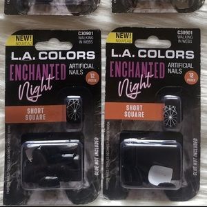 LA COLORS Enchanted Night Short Square Glue Nails, Walking In Webs (Lot Of 4)